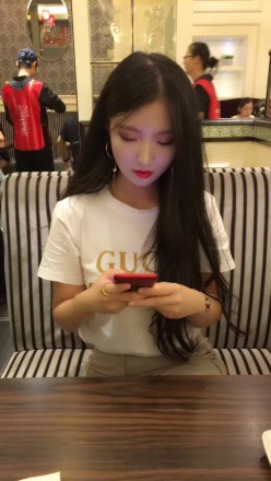 130442v9xdi8xdviquc81d.jpg