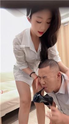145221pq4q3tw48zceewoc.jpg