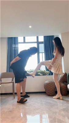 130441c2y3rh3kyiowd00r.jpg